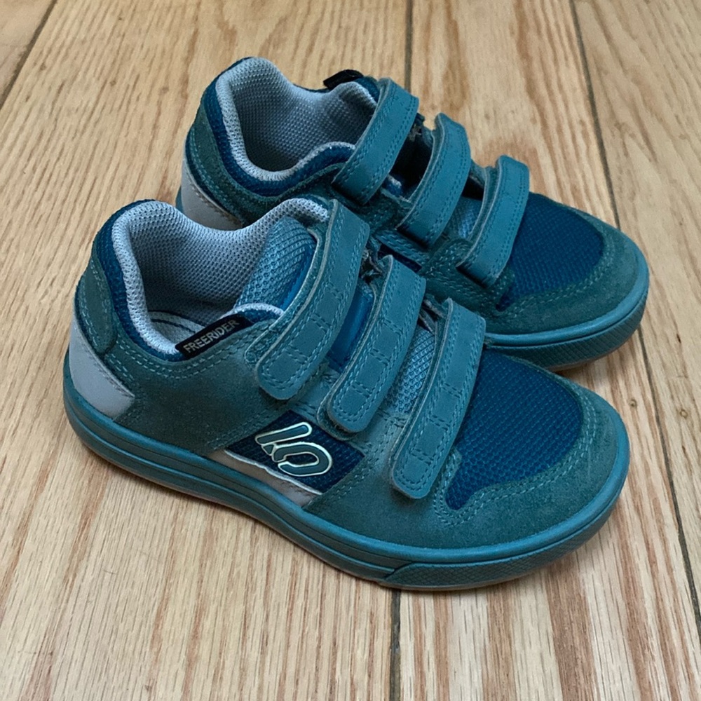 Five Ten Freerider boys Mountain bike shoes